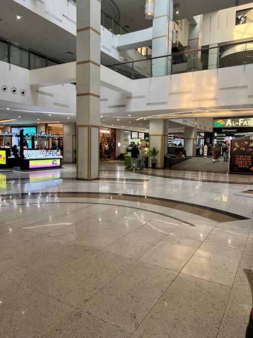 Sunset Luxury Gold Crest Mall Residency Lahore Exterior photo