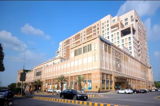 Sunset Luxury Gold Crest Mall Residency Lahore Exterior photo